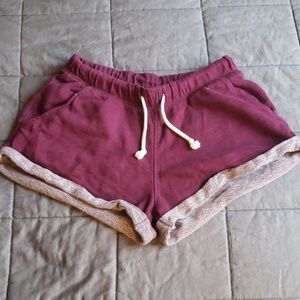 🔥BOGO 🔥H&M maroon shorts